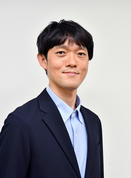 院長　芳賀 吉輝